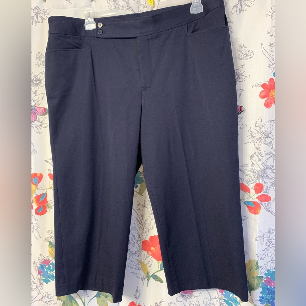 Chaps Capris Size 20W navy blue 93% Cotton and 7% Elastane heavyweight